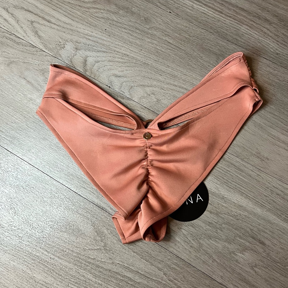 Lunalae Peach Bottoms - Picture 3 of 4